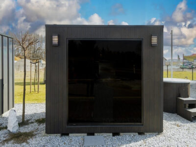 sauna premium 220 od gardwells pohled zepředu na vstup